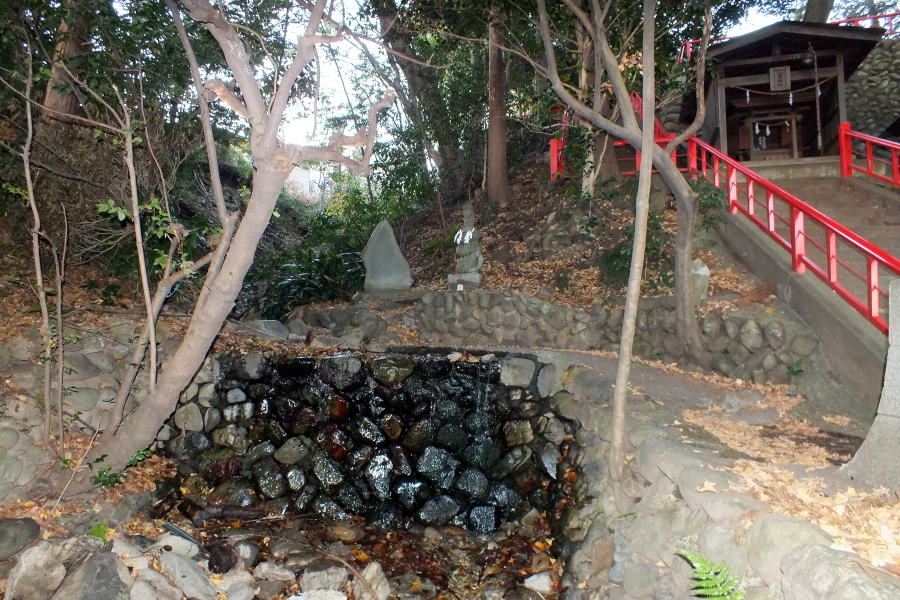 白滝神社湧水地